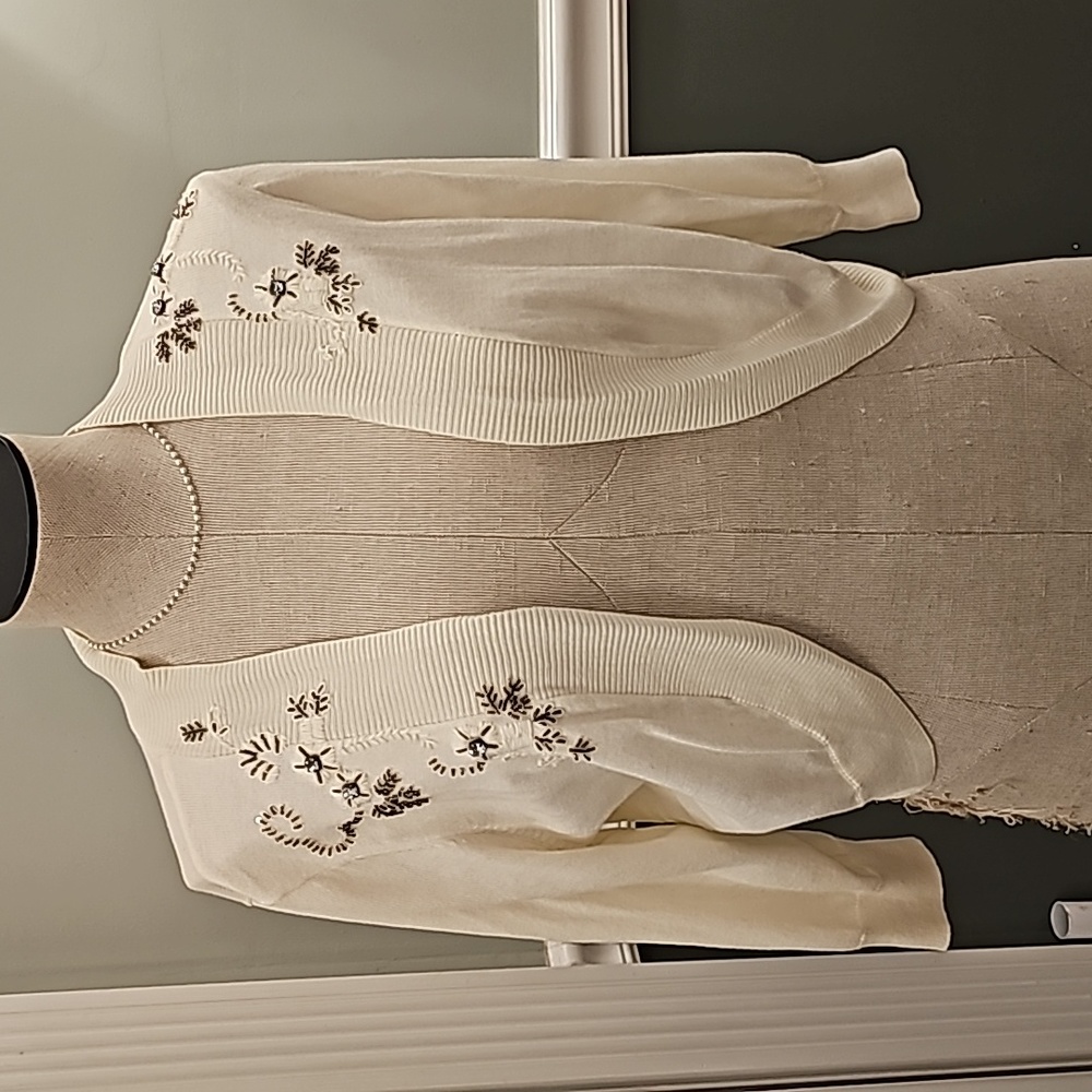 Cream cardigan with embellishments